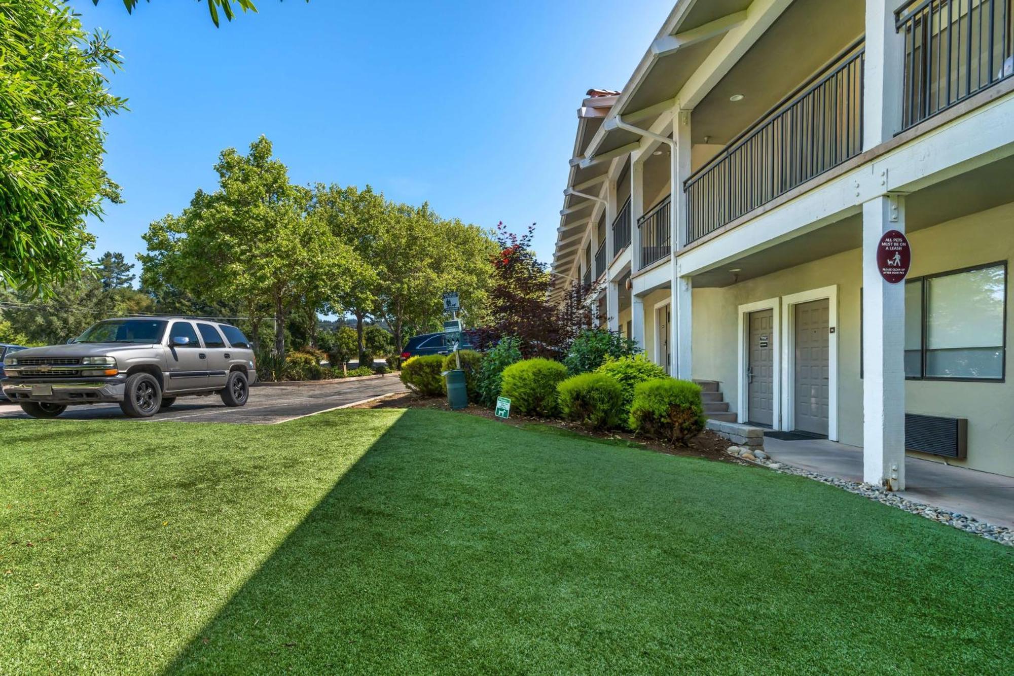 Best Western Plus Inn Scotts Valley Extérieur photo